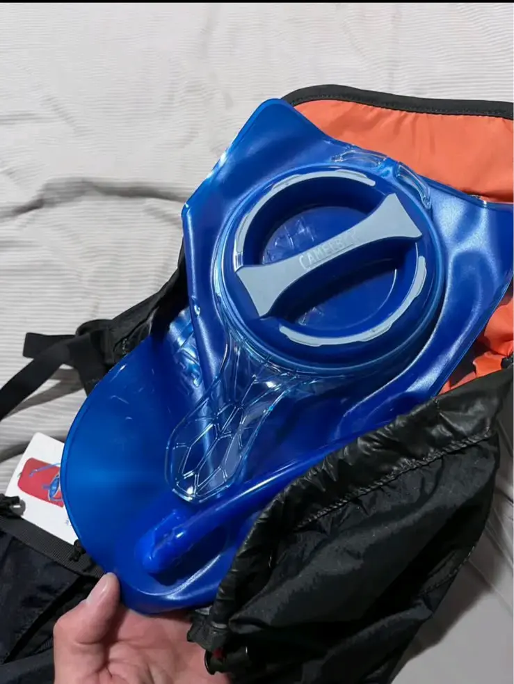 Mochila CamelBak negra Nueva - 6