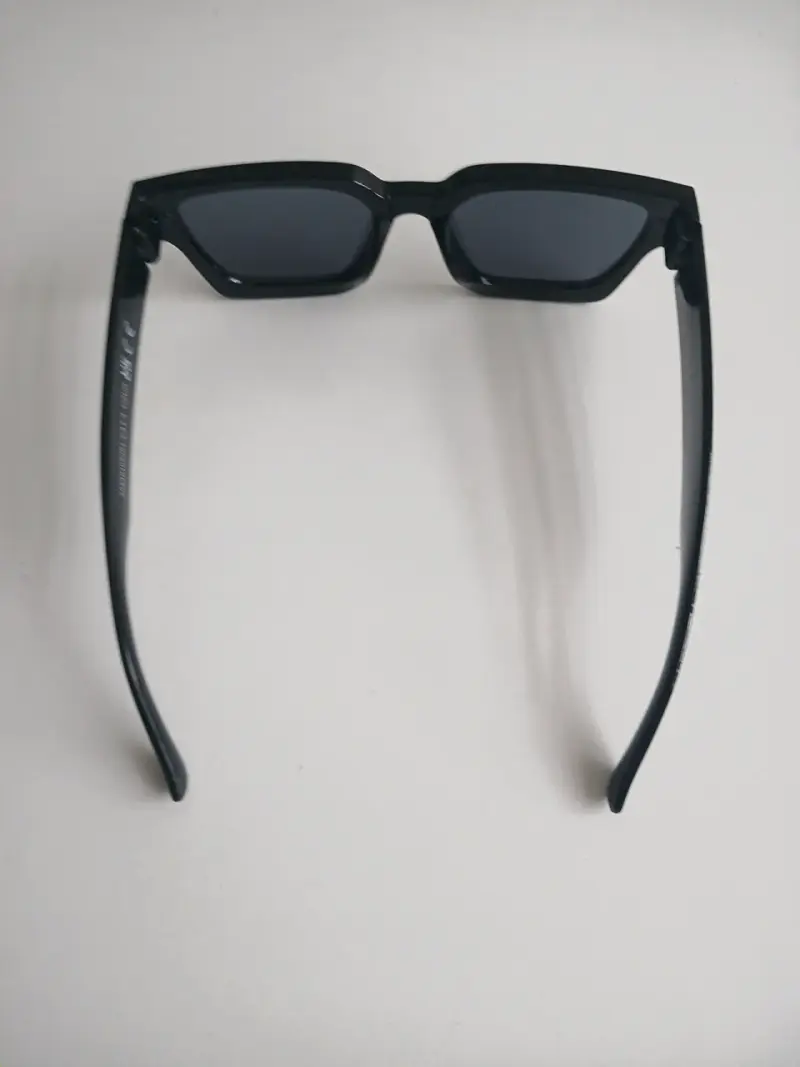 Gafas de sol negras estilo cuadrado - 2