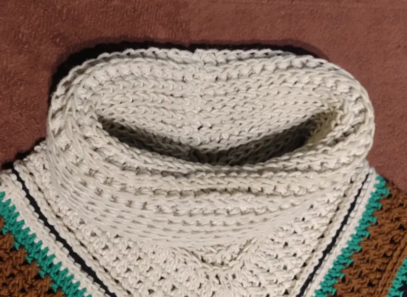 Poncho tejido a crochet multicolor - 3