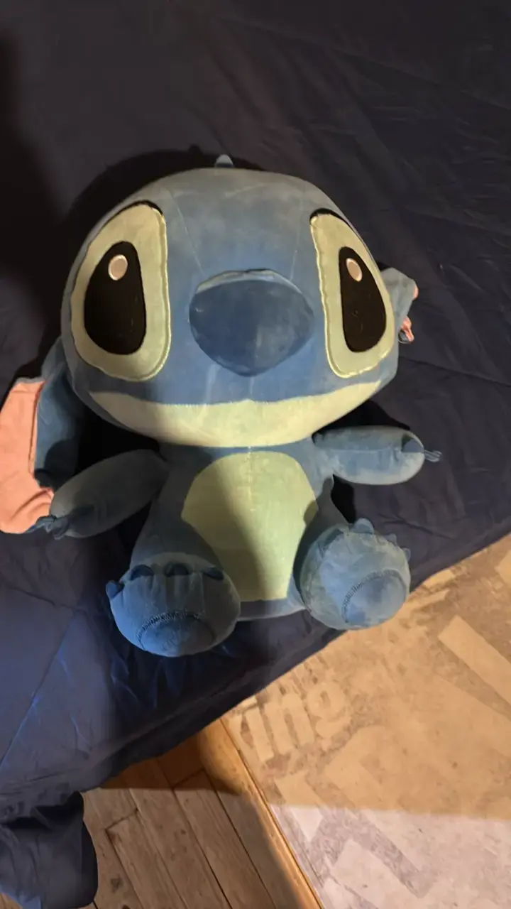 Peluche grande de Stitch azul