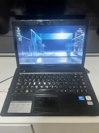 Laptop Lenovo G470 con Intel y antix Lynux - miniatura 1