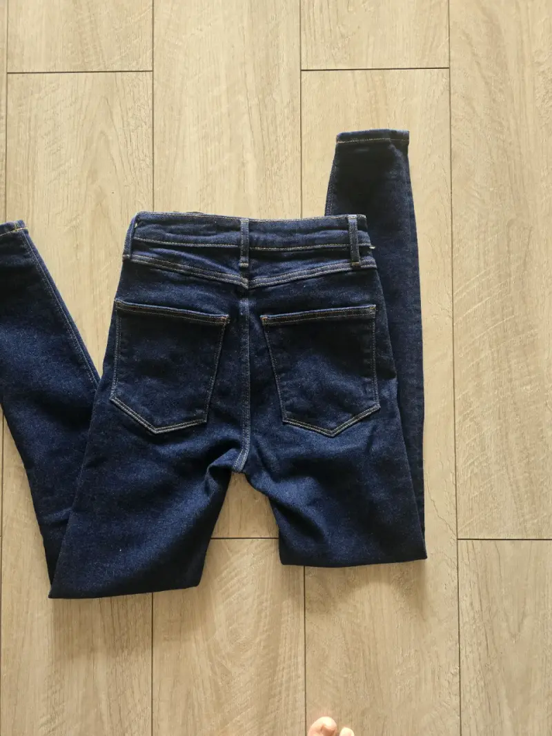 Jeans skinny azul oscuro tiro alto para mujer - 2