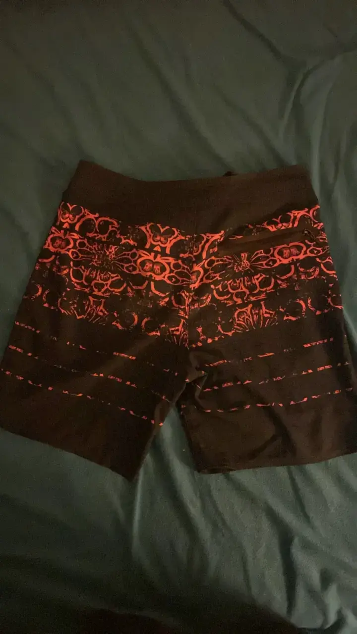 Shorts de baño O'Neill estampado rojo y negro - 2
