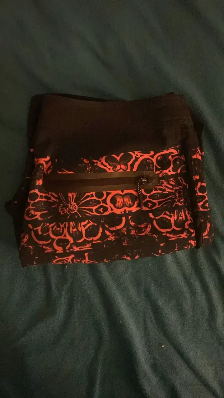 Shorts de baño O'Neill estampado rojo y negro - 4