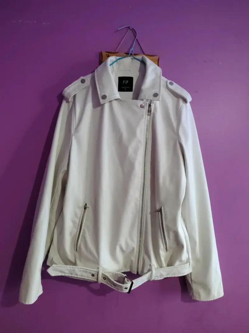 Ropa usada de mujer - 1