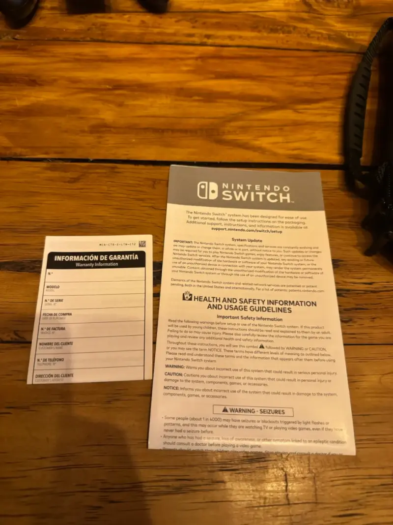 Consola Nintendo Switch con Joy-Con personalizados - 6