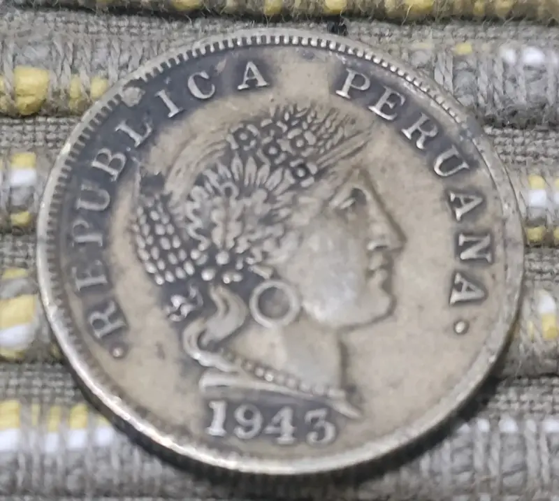 Moneda antigua de 20 centavos Perú 1943 - 2