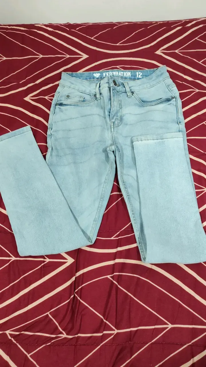 Jeans celestes Federation talla 12 - 1