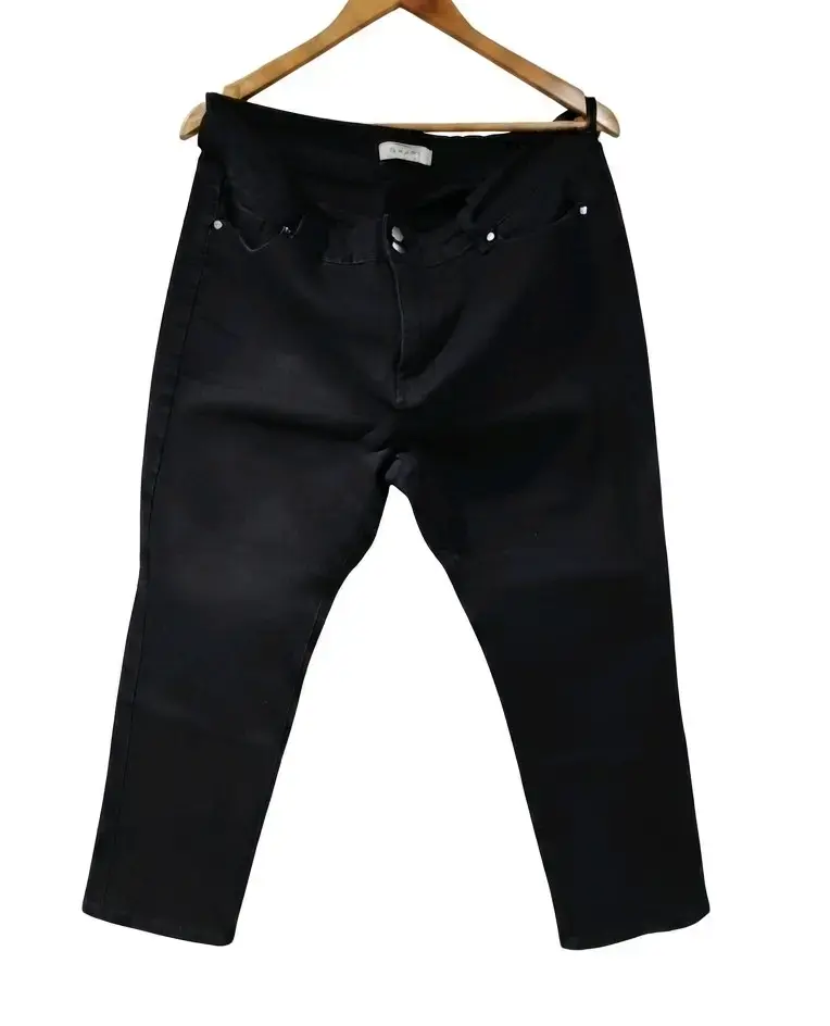 Pantalones negros de mezclilla para mujer - 1