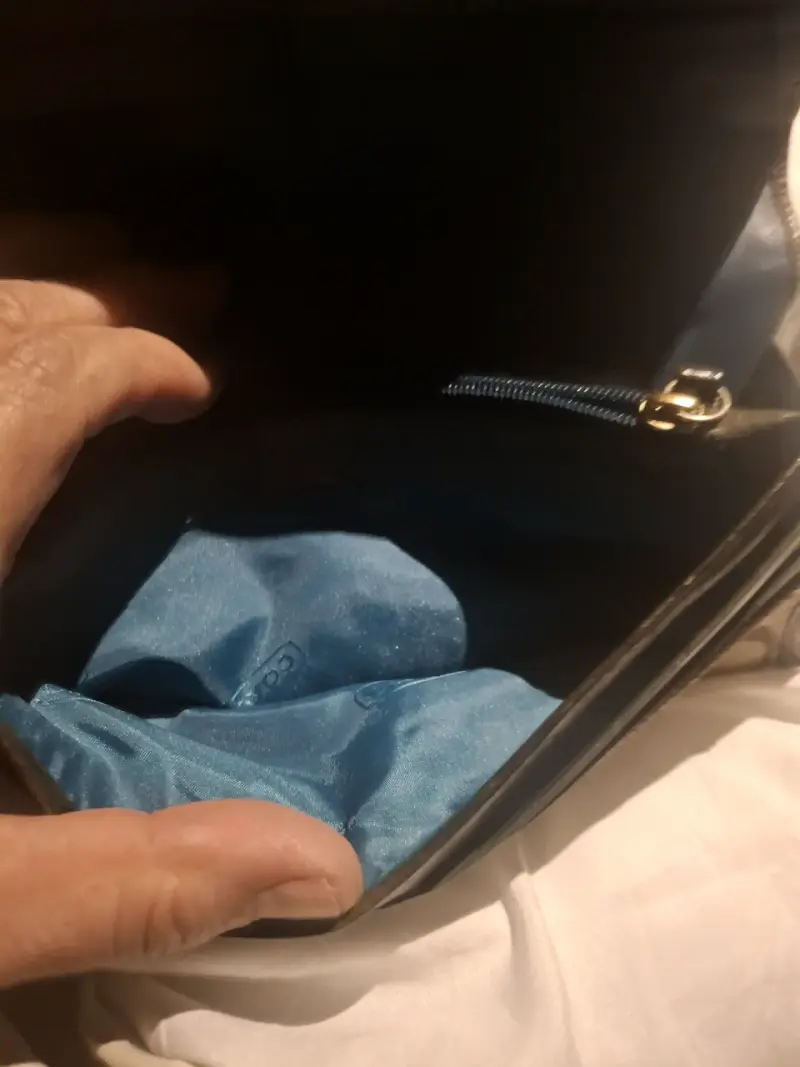 Cartera de mano Coach marrón con monograma - 5
