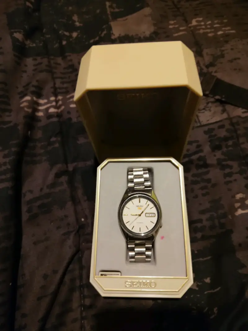 Reloj Seiko 5 Automático SNXG47K1 - Dial Cuadricul - 1