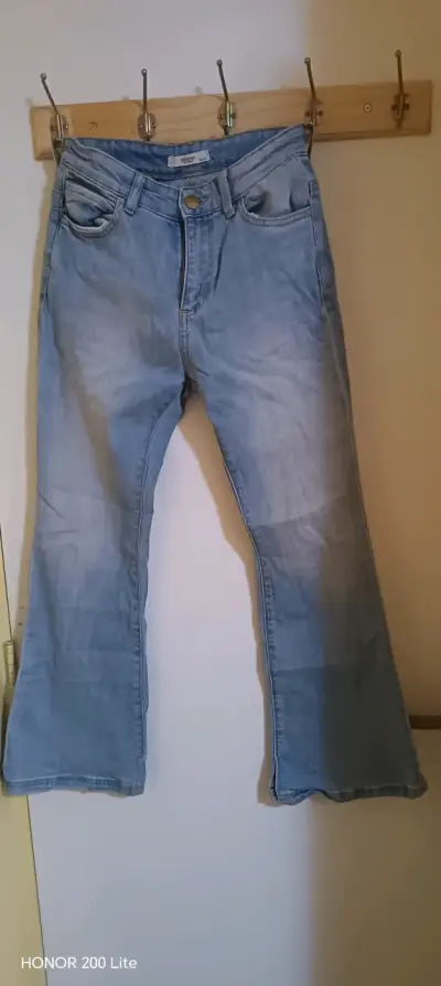 Jeans acampanados de mezclilla talla 10 - 12 - miniatura 1