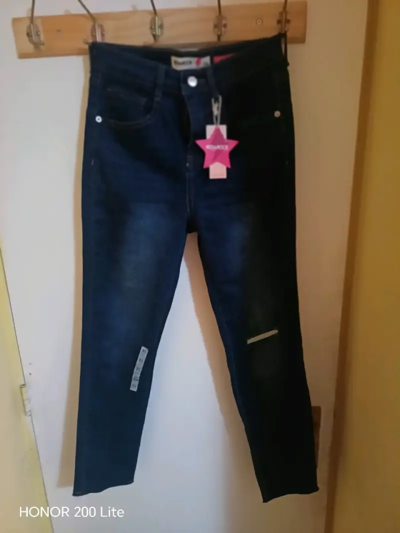 Jeans acampanados de mezclilla talla 10 - 12 - 5