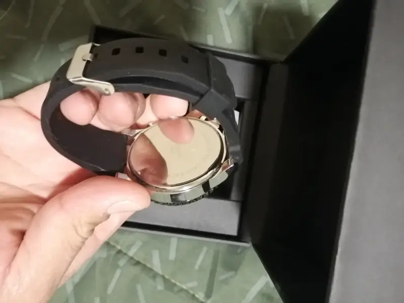Reloj cronógrafo negro L&Co con correa de silicona - 2