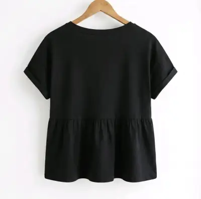 Polera negra de mujer con diseño holgado - miniatura 2