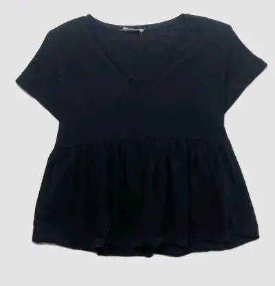 Polera negra de mujer con diseño holgado - miniatura 3