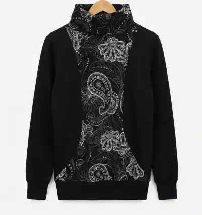 Polerón negro con diseño floral y capucha - miniatura 2