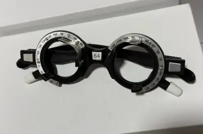 Montura de Prueba Oftalmológica - Óptica DP 64 mm - miniatura 1