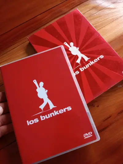 DVD de Los Bunkers en edición especial - miniatura 2