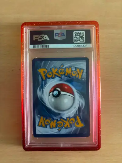 Pokémon Charizard Holo Celebrations PSA 10 - miniatura 2