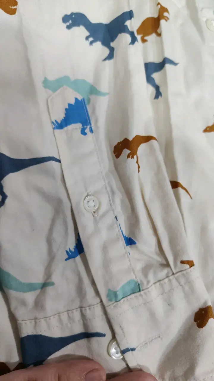 Camisa infantil con estampado de dinosaurios H&M - 3