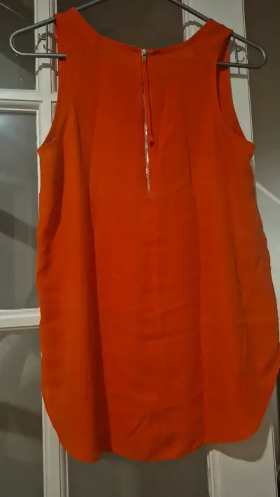 Blusa sin mangas naranja para mujer - miniatura 2