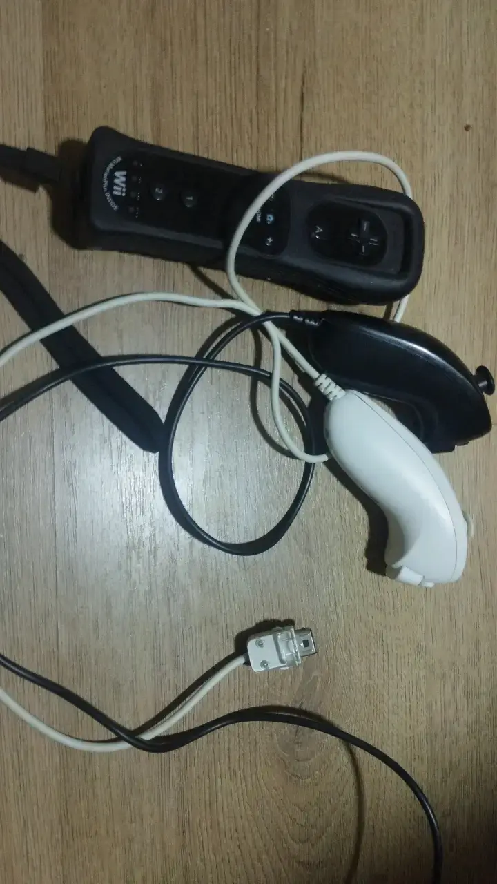Consola Nintendo Wii con accesorios y juegos - 2