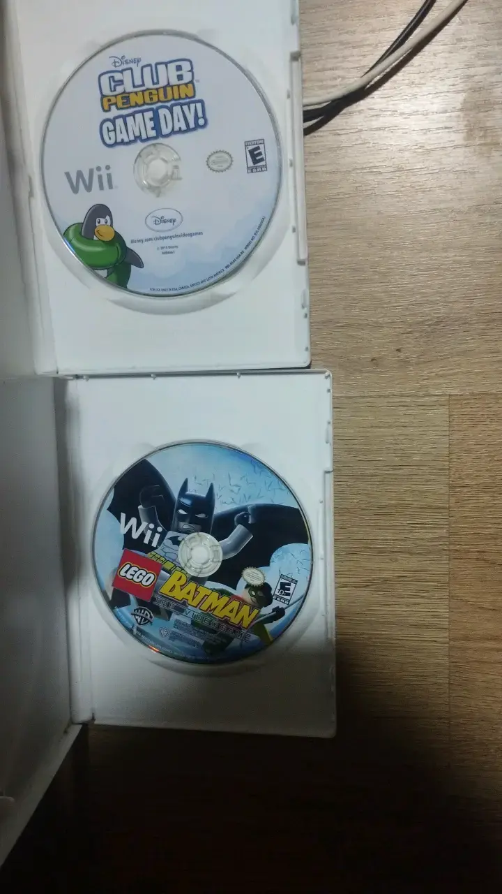 Consola Nintendo Wii con accesorios y juegos - 3