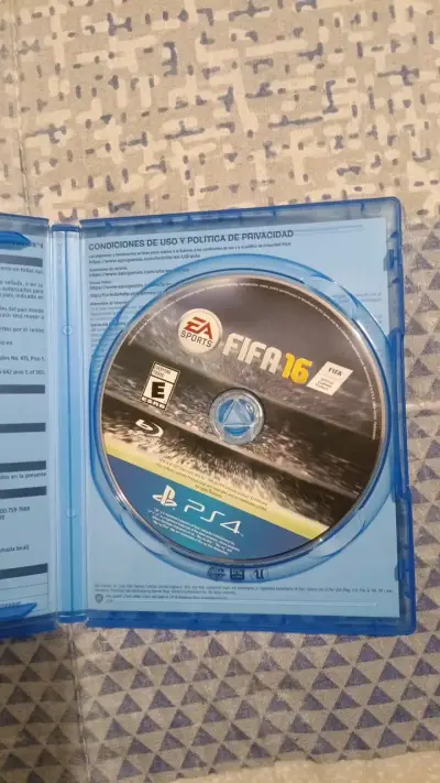 FIFA 16 - miniatura 1