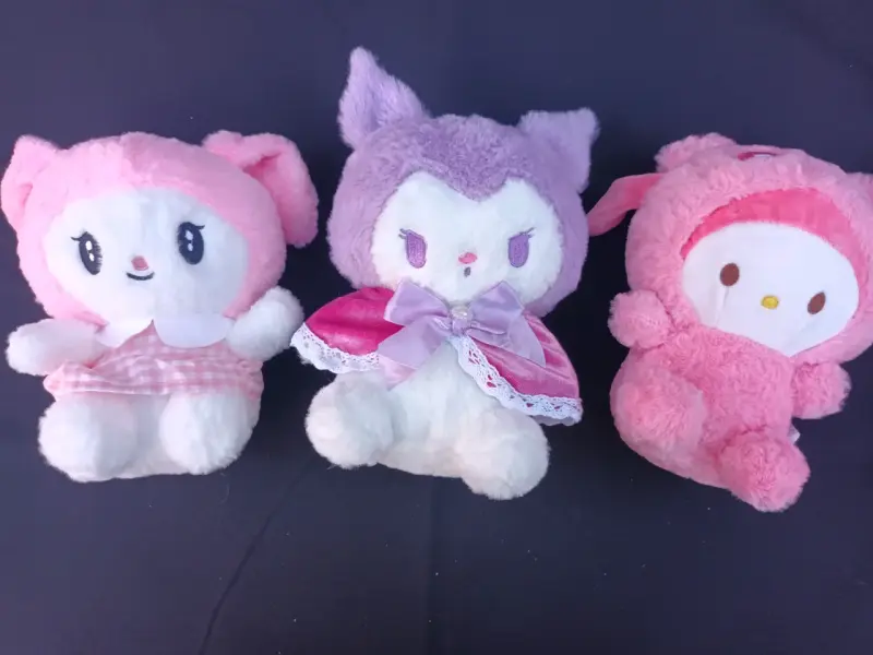 Set de peluches kawaii de personajes Sanrio