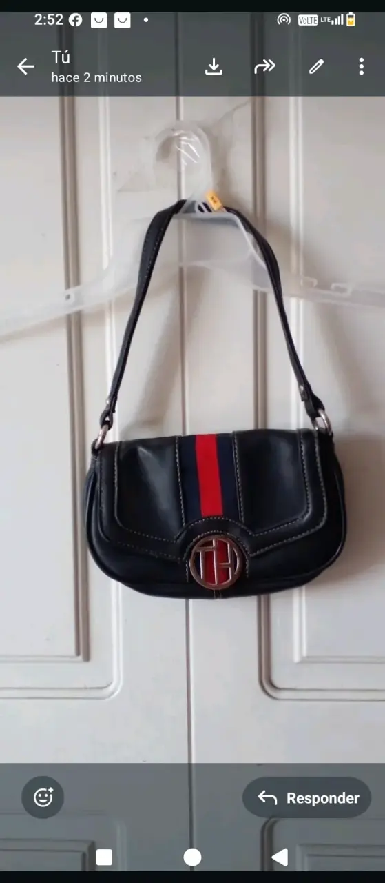 Cartera de cuero Tommy Hilfiger