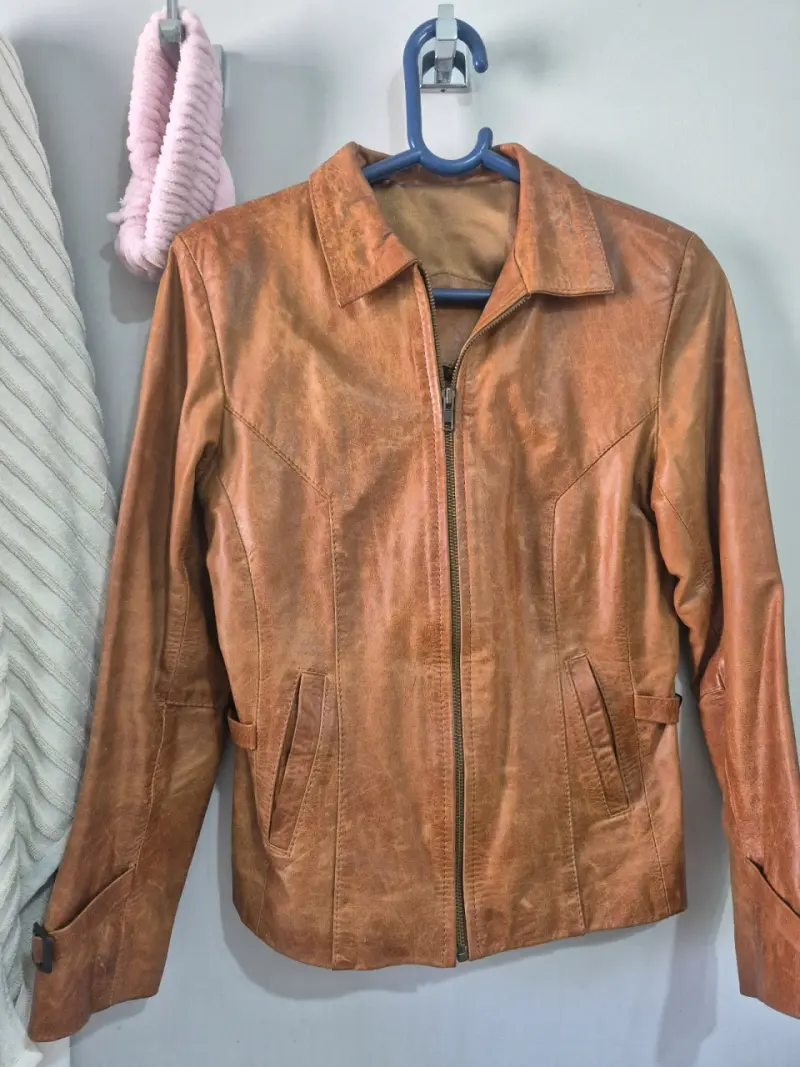 Chaqueta de cuero camel para mujer - 1