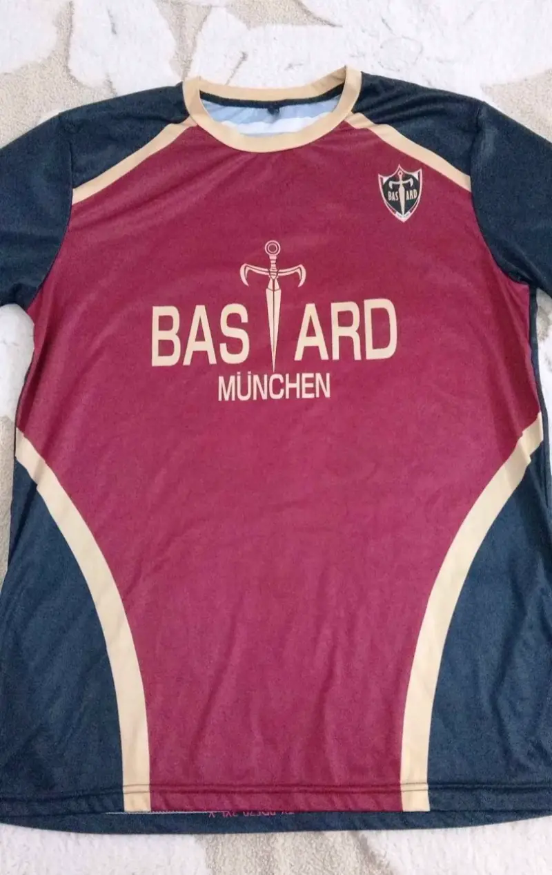 Camiseta deportiva Bastard München color burdeos - 1