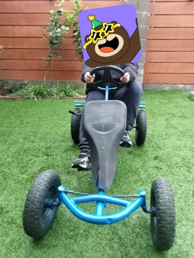 Kart a pedales azul para niños - miniatura 1