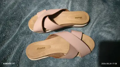 Sandalias planas rosadas Bata talla 36 - miniatura 2