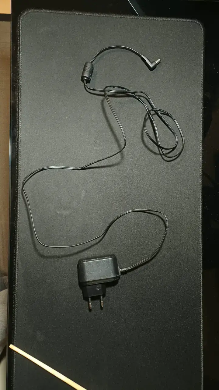 Amplificador Ibanez IBZ2G + Adaptador AC 12V - 5