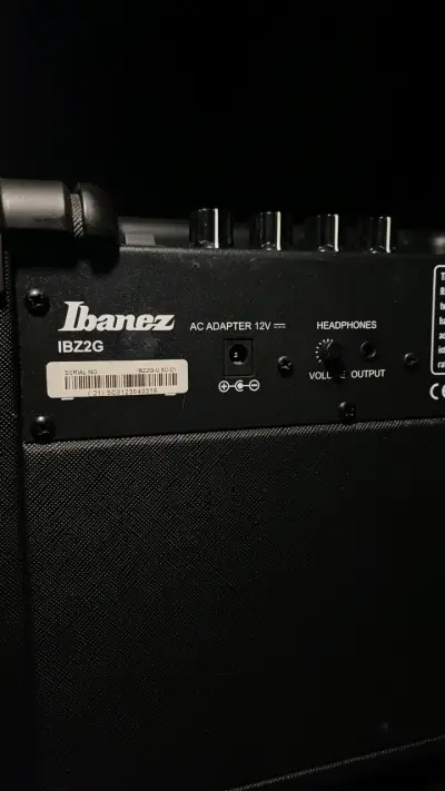 Amplificador Ibanez IBZ2G + Adaptador AC 12V - miniatura 4