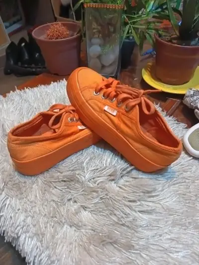 Zapatillas naranjas de lona casuales - miniatura 3