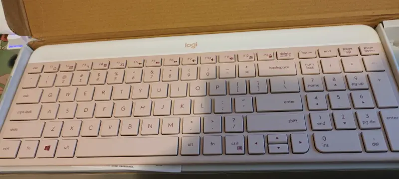 Combo teclado y mouse Logitech MK470 rosa - 3