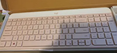 Combo teclado y mouse Logitech MK470 rosa - miniatura 3