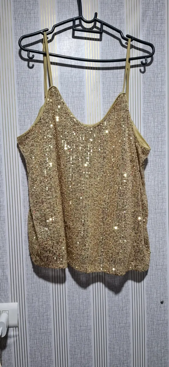 Blusa dorada con lentejuelas talla 2XL