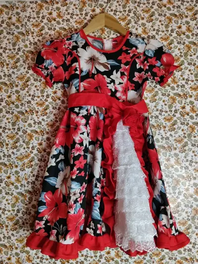 Vestido de huasa para niña con pañuelo - miniatura 1