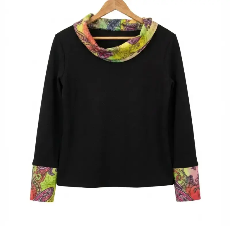 Polera manga larga negro con cuello y puños