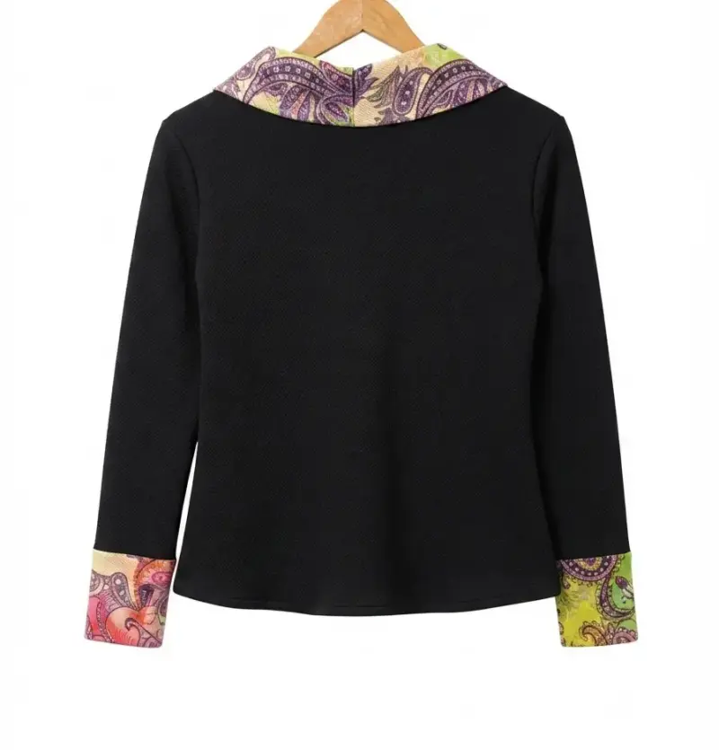 Polera manga larga negro con cuello y puños - 2