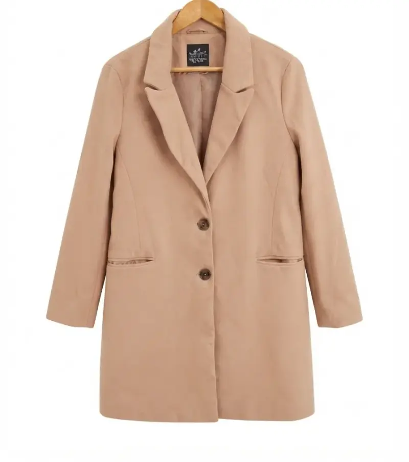Abrigo Beige de Mujer Elegante