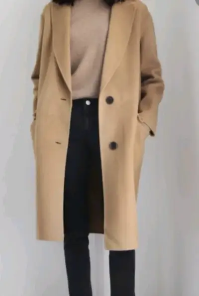 Abrigo Beige de Mujer Elegante - miniatura 3