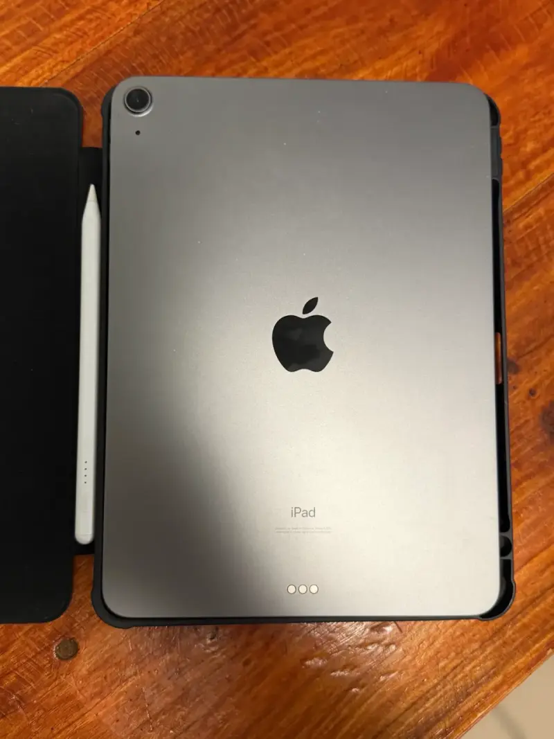 iPad Air 4 - 1