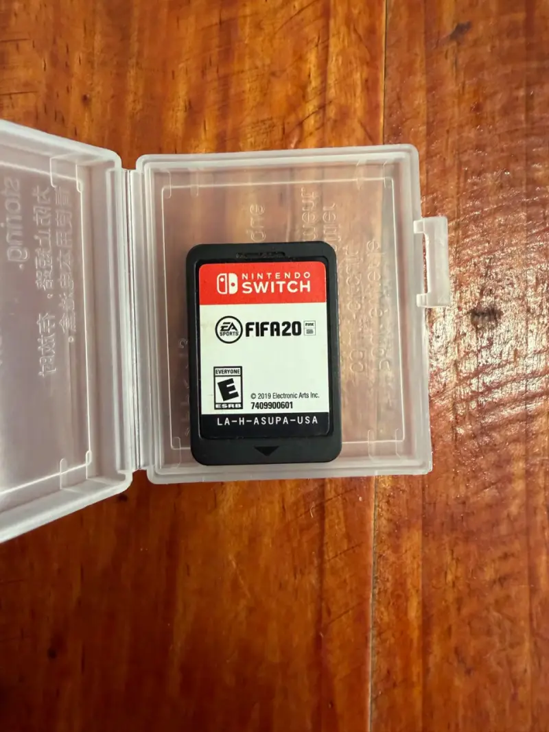Cartucho de juego FIFA 20 para Nintendo Switch