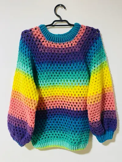 Suéter de crochet multicolor hecho a mano - miniatura 4