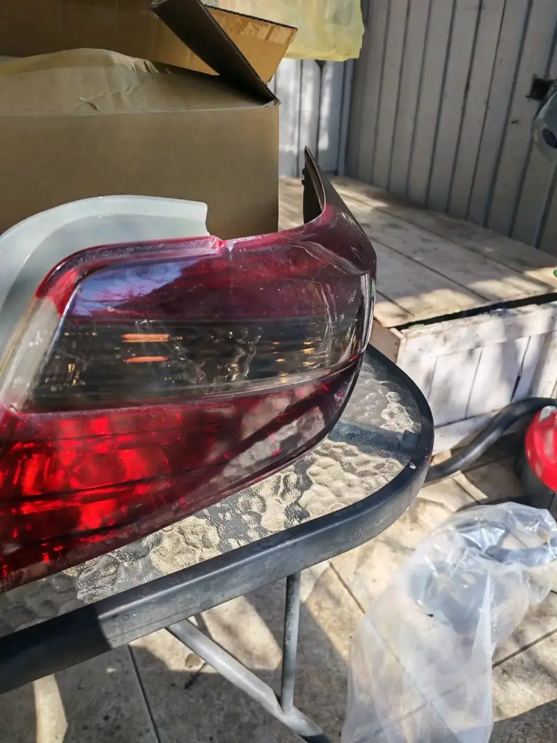 Par foco trasero yaris 2016 - 2